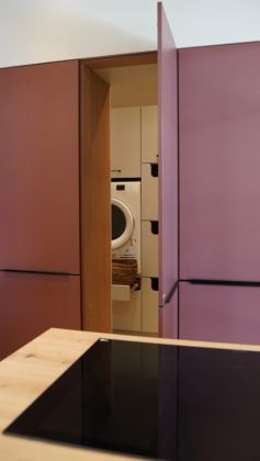 Quand tu penses ouvrir un simple placard… mais que tu découvres une pièce secrète 🚪 

Chez Cuisines & Solutions, chaque...