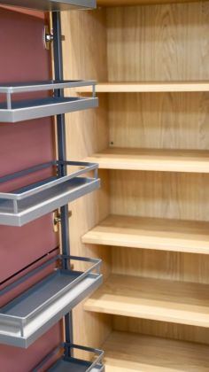 Dans une cuisine, on parle souvent des façades, mais le vrai confort se joue à l’intérieur 🚪 

Tiroirs à l’anglaise,...